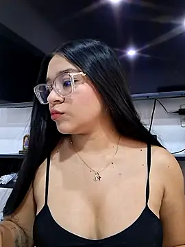 -VICKKY online show from 13, 4, 2026