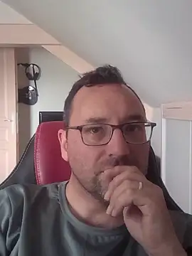 Snapshot of Fantaxx86 chatting on 26, 4, 2026 Fantaxx86 online show from 26, 4, 2026