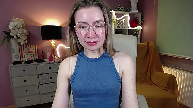 Snapshot of Mia_Tasty chatting on 23, 1, 2025 Mia Tasty online show from 23, 1, 2025