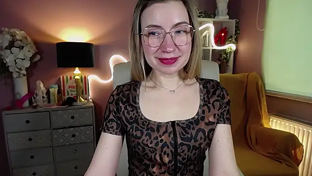 Snapshot of Mia_Tasty chatting on 14, 2, 2025 Mia Tasty online show from 14, 2, 2025