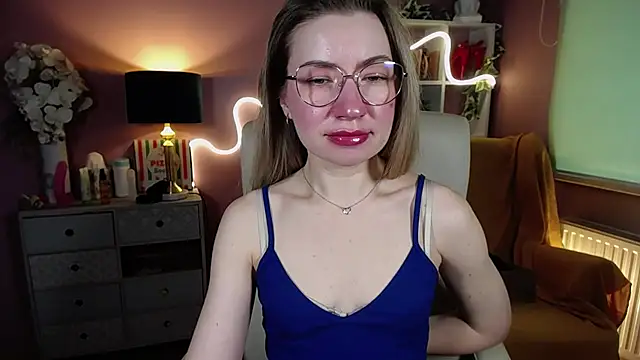 Snapshot of Mia_Tasty chatting on 21, 2, 2025 Mia Tasty online show from 21, 2, 2025