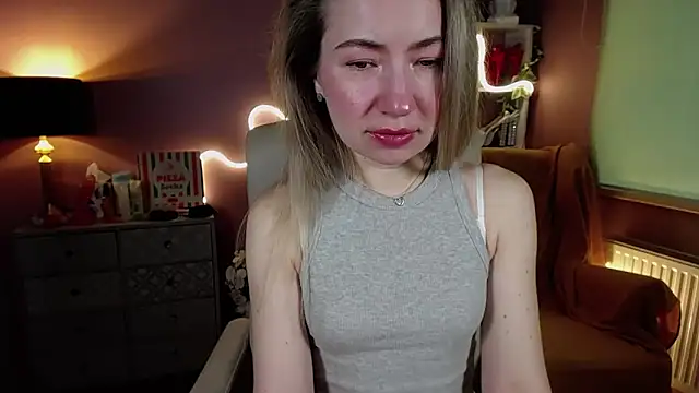 Snapshot of Mia_Tasty chatting on 23, 2, 2025 Mia Tasty online show from 23, 2, 2025