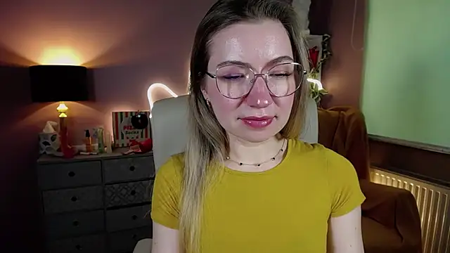 Snapshot of Mia_Tasty chatting on 17, 3, 2025 Mia Tasty online show from 17, 3, 2025