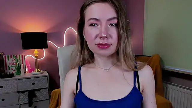 Snapshot of Mia_Tasty chatting on 13, 11, 2025 Mia Tasty online show from 13, 11, 2025