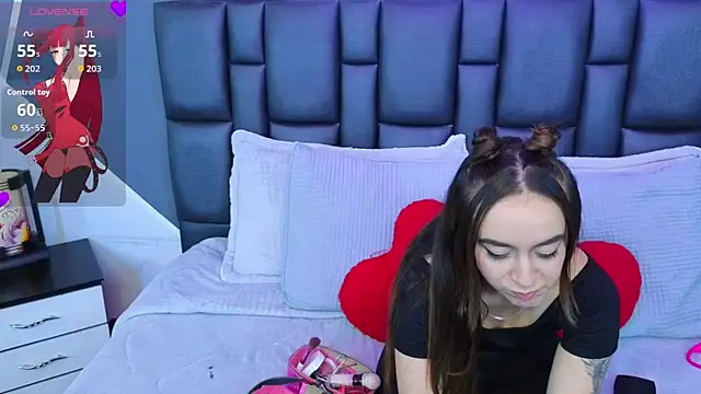 Snapshot of Antonella-Ray chatting on 3, 10, 2025 Antonella-Ray online show from 3, 10, 2025