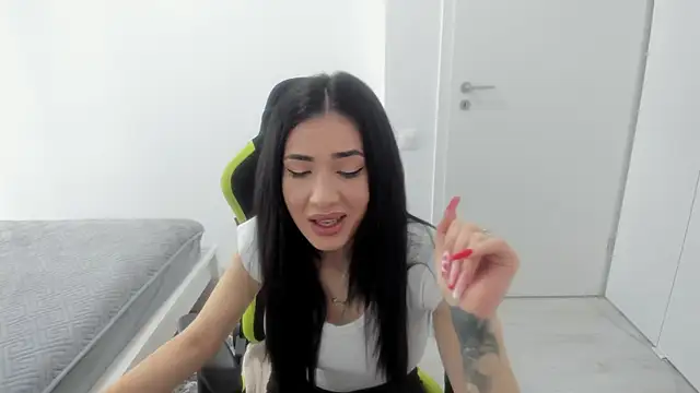 Snapshot of Emmapmg chatting on 25, 2, 2026 Emmapmg online show from 25, 2, 2026