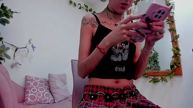 BonnieCute  online show from 5, 4, 2026