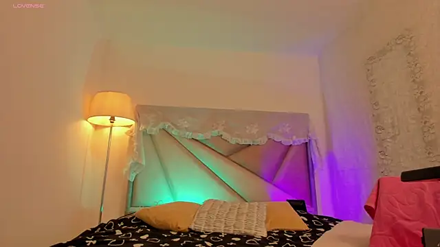 Snapshot of BonnieCute_ chatting on 28, 6, 2026 BonnieCute online show from 28, 6, 2026