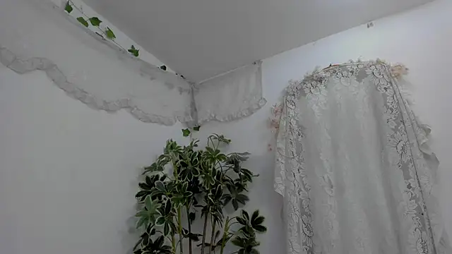 Snapshot of BonnieCute_ chatting on 10, 7, 2026 BonnieCute online show from 10, 7, 2026