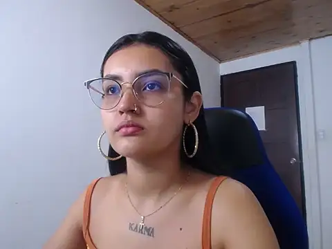 antonella sweetlittle online show from 8, 10, 2025