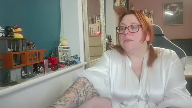 Snapshot of NikiDeeOfficial chatting on 20, 2, 2026 NikiDeeOfficial online show from 20, 2, 2026