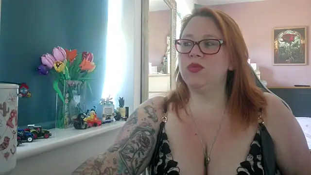 NikiDeeOfficial online show from 13, 7, 2026