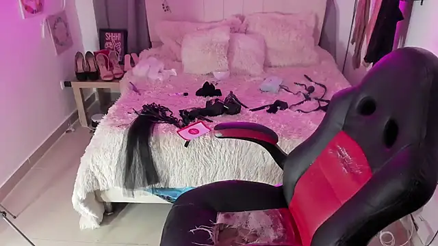 Snapshot of anyclark_ chatting on 30, 10, 2025 anyclark online show from 30, 10, 2025