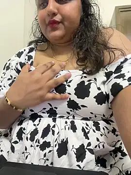 smile pretty online show from 19, 2, 2025