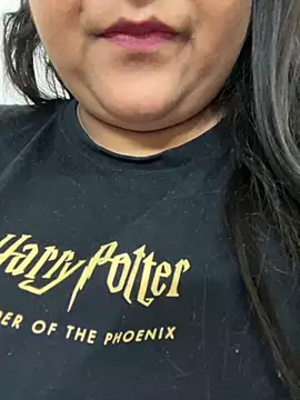 smile pretty online show from 6, 10, 2025