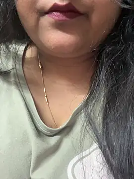 smile pretty online show from 5, 4, 2026