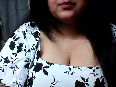 smile pretty online show from 10, 4, 2026