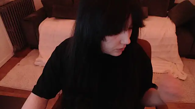Snapshot of Lynylou chatting on 1, 12, 2024 Lynylou online show from 1, 12, 2024