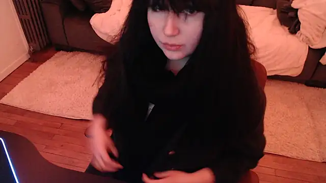 Snapshot of Lynylou chatting on 26, 1, 2025 Lynylou online show from 26, 1, 2025