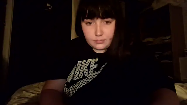 Snapshot of Lynylou chatting on 11, 9, 2025 Lynylou online show from 11, 9, 2025