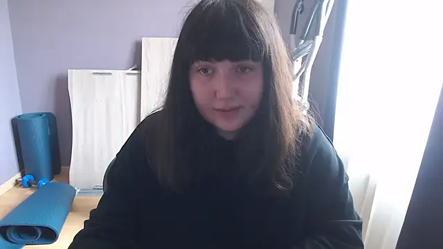 Snapshot of Lynylou chatting on 13, 9, 2025 Lynylou online show from 13, 9, 2025