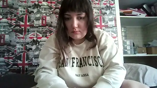 Snapshot of Lynylou chatting on 12, 10, 2025 Lynylou online show from 12, 10, 2025