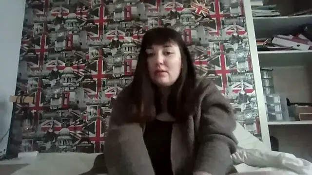 Snapshot of Lynylou chatting on 23, 10, 2025 Lynylou online show from 23, 10, 2025