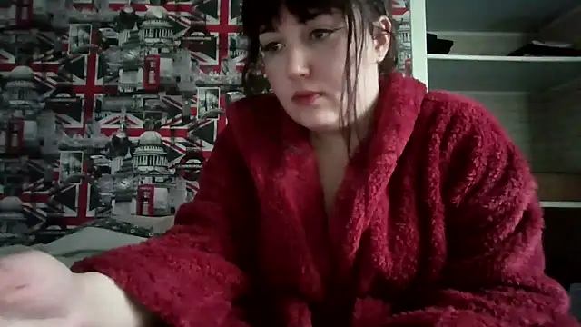 Snapshot of Lynylou chatting on 15, 11, 2025 Lynylou online show from 15, 11, 2025