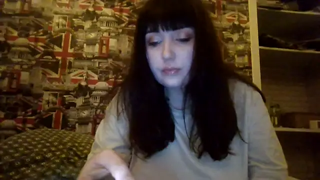 Snapshot of Lynylou chatting on 5, 12, 2025 Lynylou online show from 5, 12, 2025