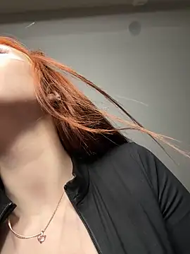 JudyWalkerr online show from 21, 3, 2025