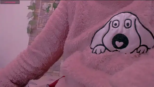 Snapshot of CrazyRousex chatting on 18, 12, 2025 CrazyRousex online show from 18, 12, 2025