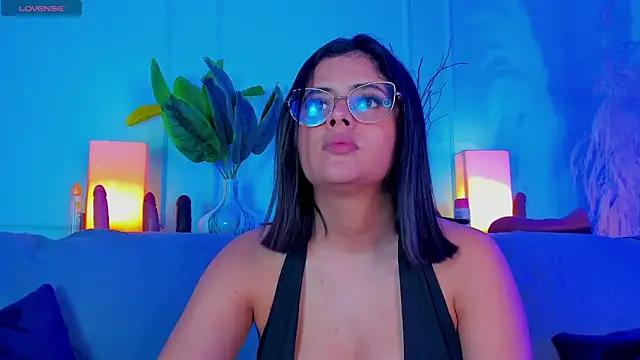 Elizabeth VonSweet online show from 4, 3, 2026