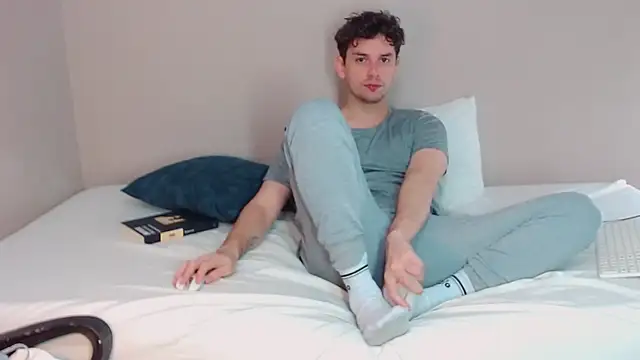 Snapshot of Elio555 chatting on 21, 12, 2024 Elio555 online show from 21, 12, 2024