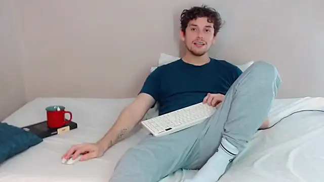 Snapshot of Elio555 chatting on 15, 2, 2025 Elio555 online show from 15, 2, 2025