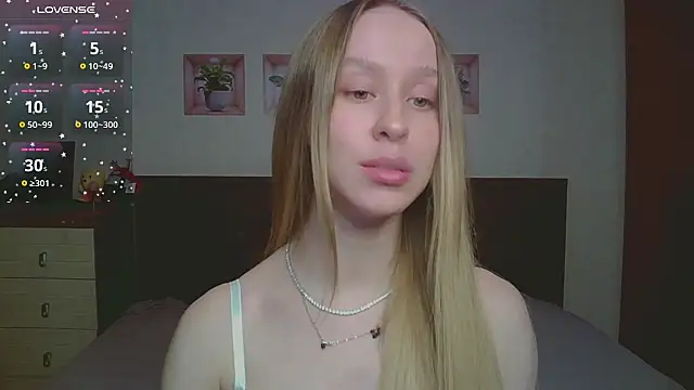 Lily  Devil online show from 13, 1, 2026