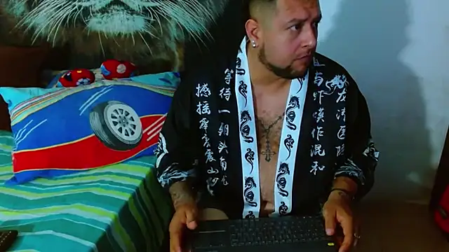 Snapshot of Michaell_Myerss_ chatting on 28, 11, 2025 Michaell Myerss online show from 28, 11, 2025