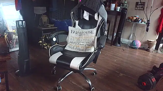 Snapshot of bigshh8 chatting on 13, 12, 2025 bigshh8 online show from 13, 12, 2025