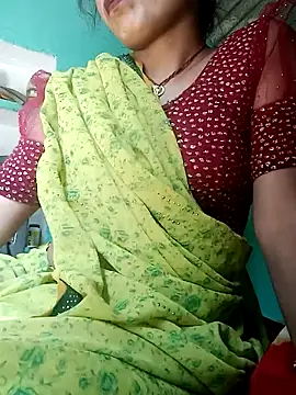 Snapshot of Hotsarina chatting on 18, 12, 2024 Hotsarina online show from 18, 12, 2024