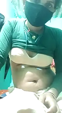 Snapshot of Hotsarina chatting on 4, 3, 2025 Hotsarina online show from 4, 3, 2025