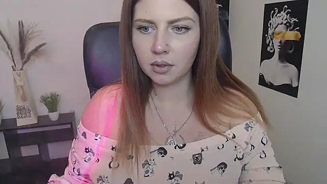 Lizzy Love online show from 13, 3, 2025