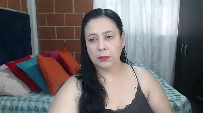 Snapshot of karlaton1977 chatting on 6, 1, 2025 karlaton1977 online show from 6, 1, 2025