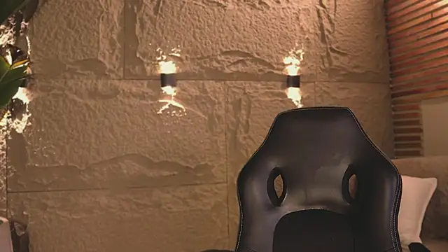 Logan Varela online show from 12, 3, 2025