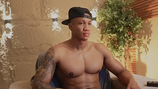 Logan Varela online show from 10, 11, 2025