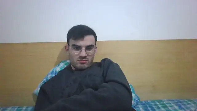 erikamavrik online show from 2, 12, 2025