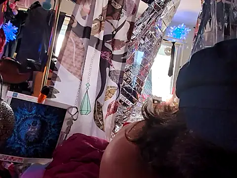 Snapshot of gurlnips chatting on 21, 2, 2025 gurlnips online show from 21, 2, 2025