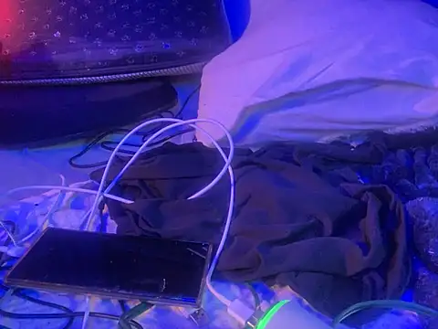 Snapshot of gurlnips chatting on 13, 9, 2025 gurlnips online show from 13, 9, 2025