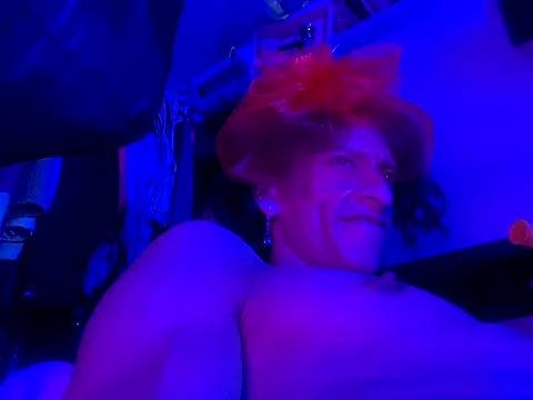 Snapshot of gurlnips chatting on 14, 9, 2025 gurlnips online show from 14, 9, 2025