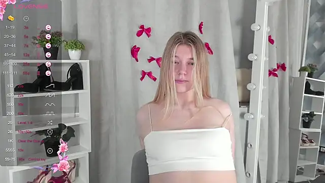 Snapshot of Rebecca_Kelly chatting on 3, 3, 2025 Rebecca Kelly online show from 3, 3, 2025