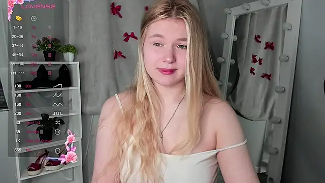 Snapshot of Rebecca_Kelly chatting on 17, 3, 2025 Rebecca Kelly online show from 17, 3, 2025