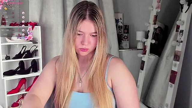 Snapshot of Rebecca_Kelly chatting on 13, 2, 2026 Rebecca Kelly online show from 13, 2, 2026